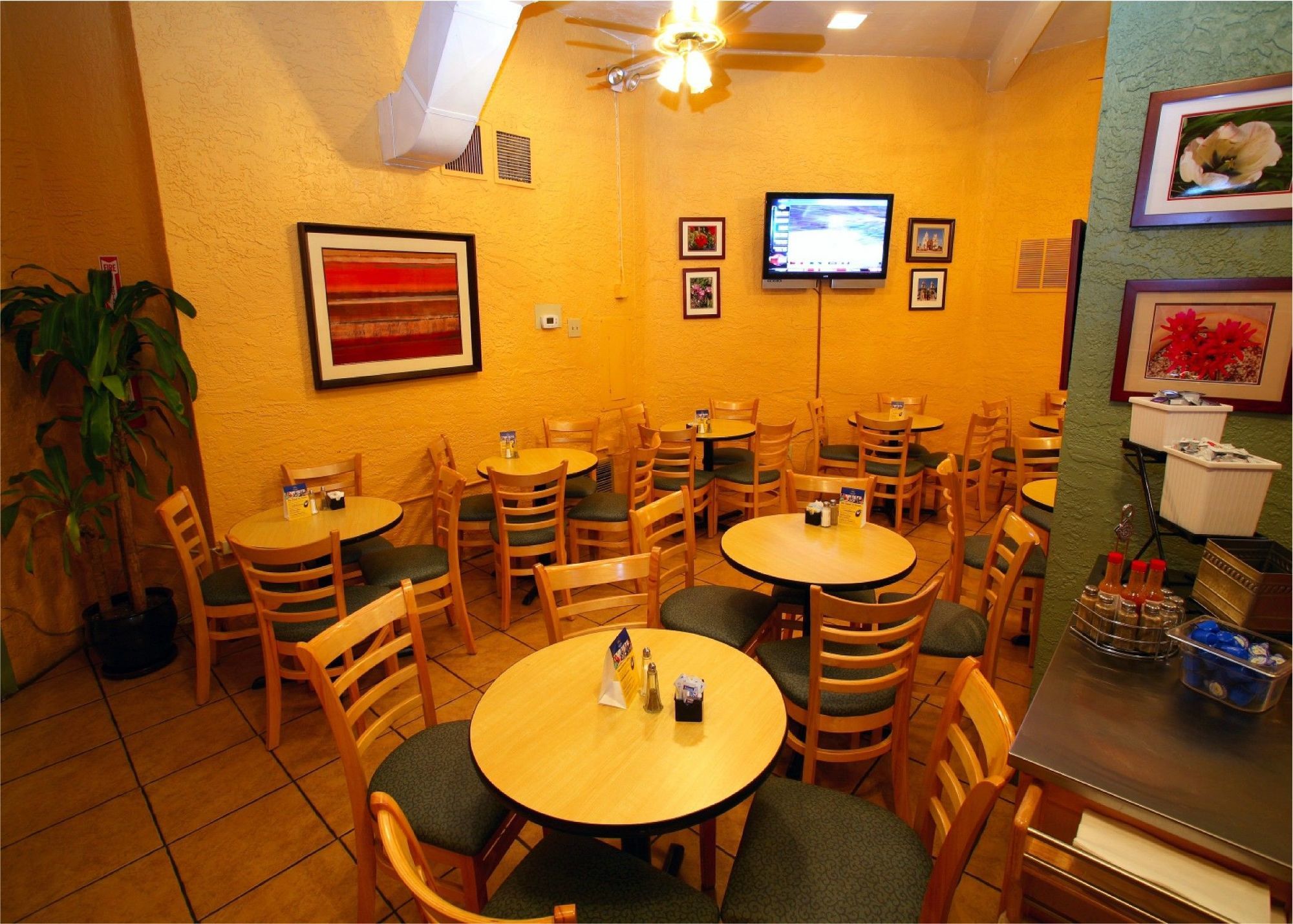 Best Western Innsuites Tucson Foothills Hotel & Suites Restoran gambar
